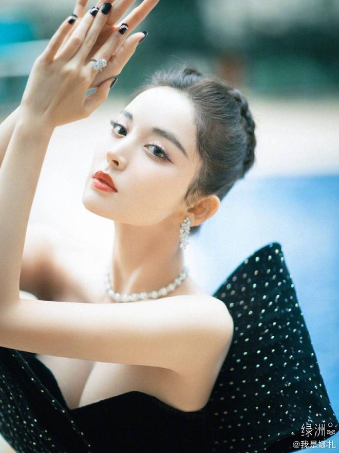 Cổ Lực Na Trát - mỹ nhân bị tiếng chỉ diễn được một cảnh phim-4