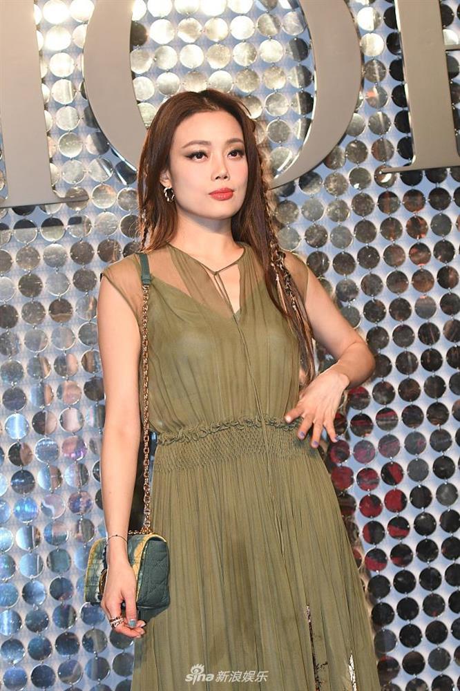 Chương Tử Di đẹp rực rỡ, Hề Mộng Dao đô con khó nhận ra-10