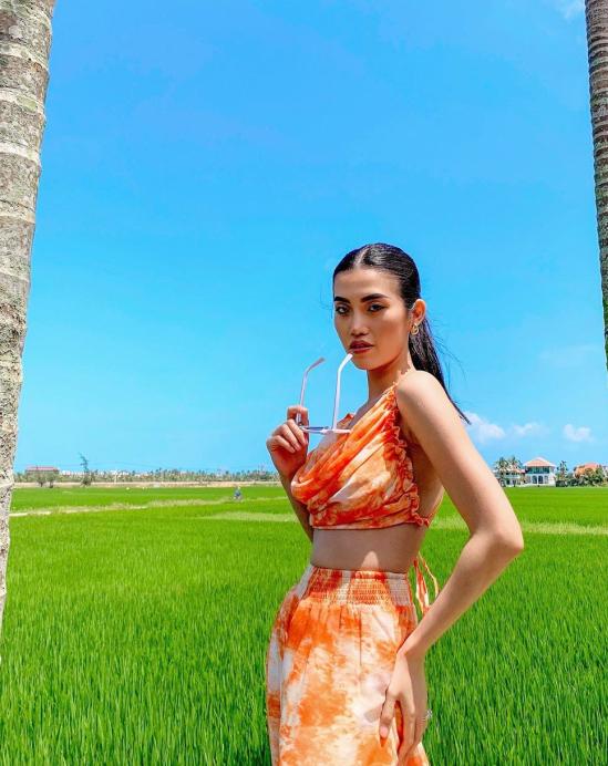 Những chuyến du lịch của Cổ Ngân và tỷ phú 72 tuổi trước khi chia tay-1