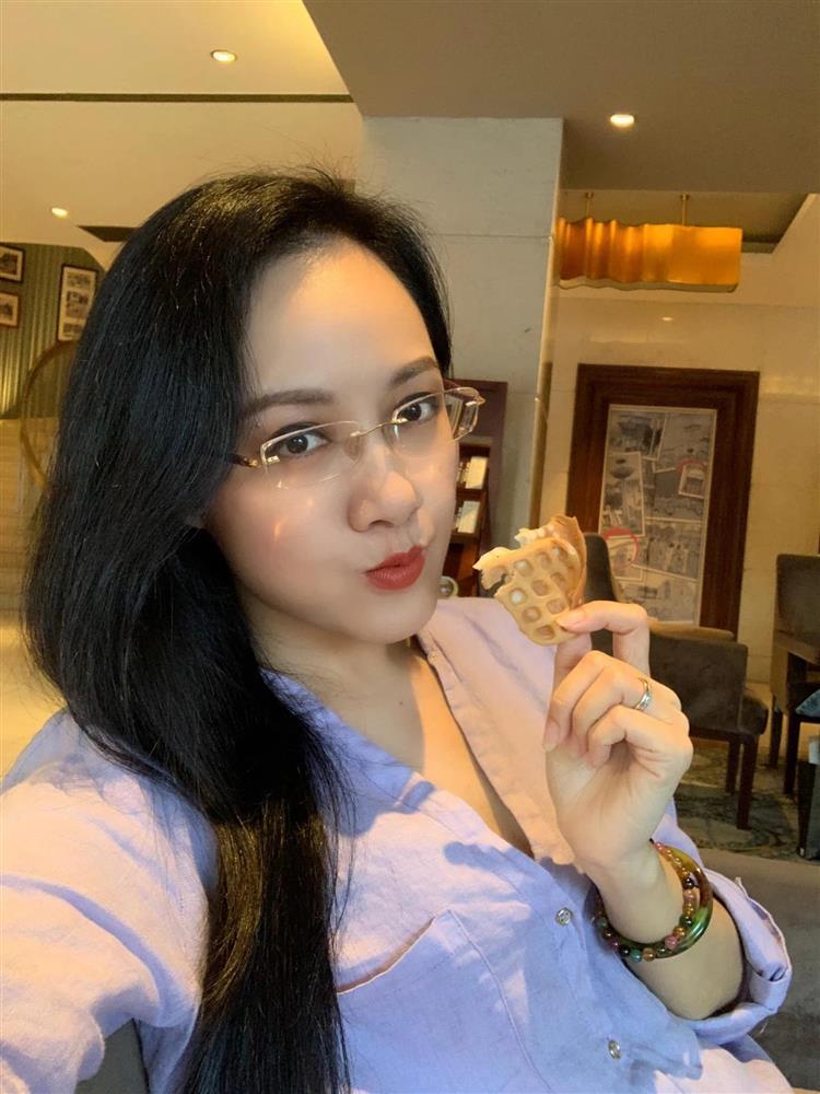 BTV Hoài Anh bật mí món ăn mình thích, ai ngờ toàn đồ ăn hè phố-3