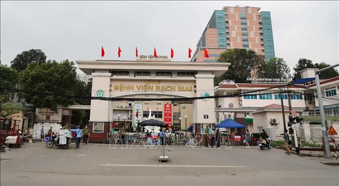 Nguyên nhân khiến hơn 200 cán bộ Bệnh viện Bạch Mai đồng loạt xin nghỉ-1