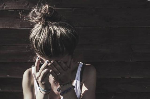 Cay đắng mối tình với trai đẹp: Đã dính bầu còn thêm bệnh xã hội-1