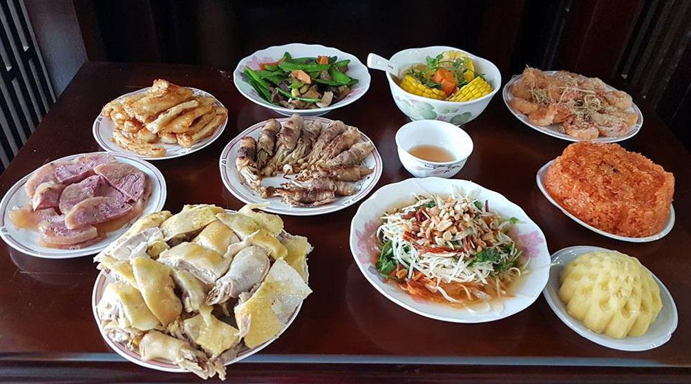 Cô nàng lần đầu trổ tài vào bếp khiến mẹ người yêu lác mắt, khen tới tấp vì 1 lí do-2