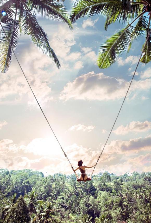 Ngọc Trinh chụp ảnh với xích đu: 2 lần đầu phốt nặng, lần thứ ba xuất sắc-10