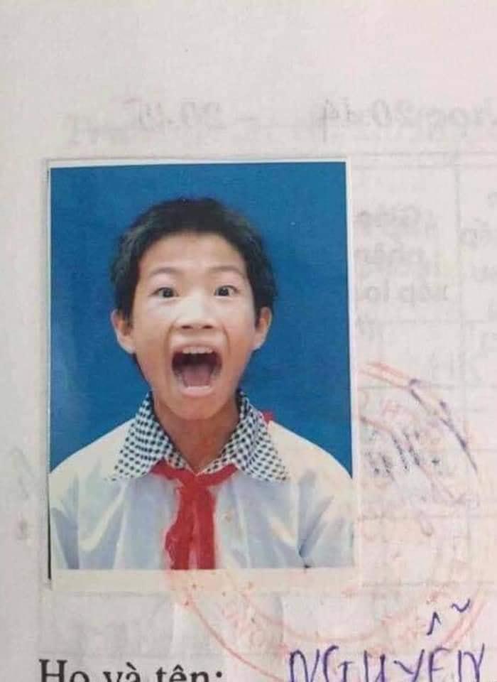 Nghiêm túc chụp ảnh thẻ nhưng đời xô đẩy ta thành diễn viên hài-3