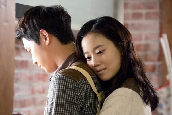 Bạn trai đột ngột đổi ảnh đại diện Facebook, tôi uất nghẹn vì đã tiếp tay gã cắm sừng-1