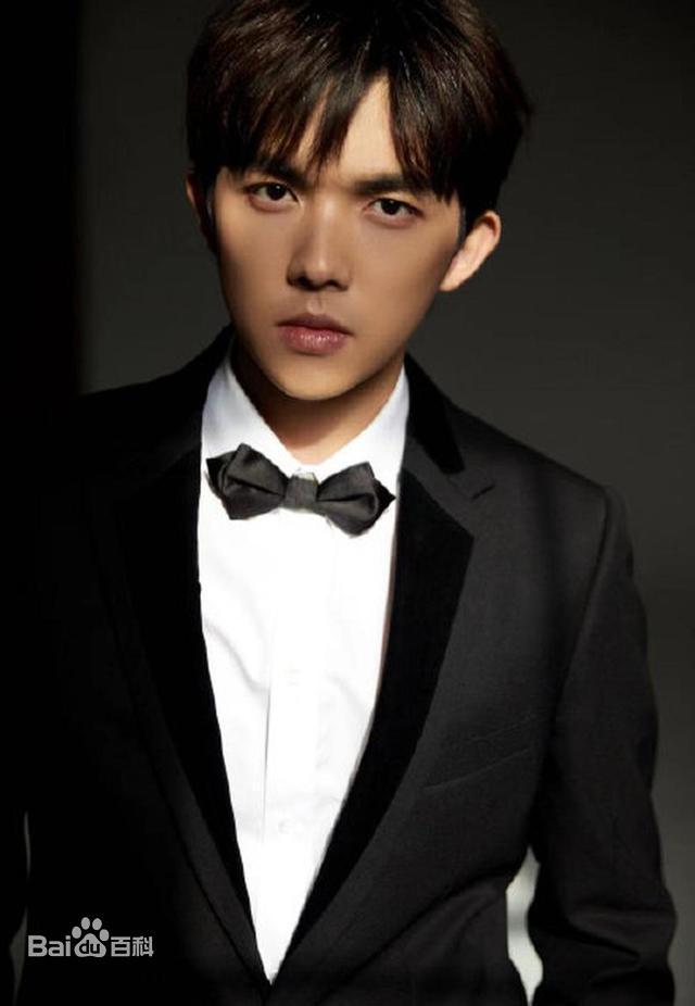 Ngoại hình điển trai của phi công hẹn hò Trương Vũ Kỳ-6