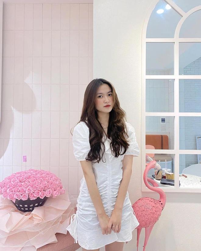 Gái xinh Yên Bái khoe bố mẹ siêu trẻ, ra đường toàn bị nhầm 3 anh em-5