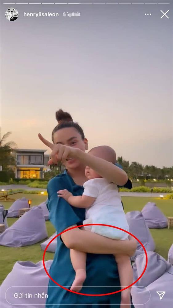 Hồ Ngọc Hà lộ vòng 2 nhấp nhô sau sinh: Eo siêu bé hóa ra nhờ photoshop?-4