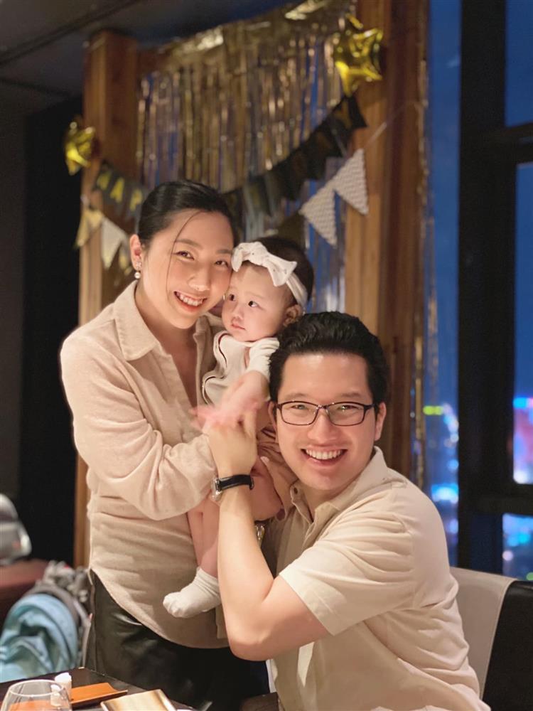 Em gái Trấn Thành post ảnh thời sinh viên, nhan sắc sau lấy chồng thay đổi chóng mặt-4