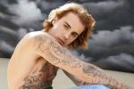 Justin Bieber tiết lộ nghiện ma túy nặng đến mức vệ sĩ phải kiểm tra lúc nửa đêm
