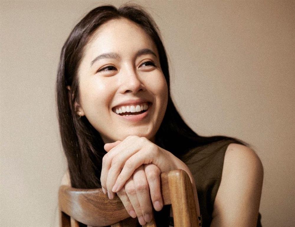 Nong Poy khoe mặt mộc xuất sắc, Hương Giang bị chê kém xa-1