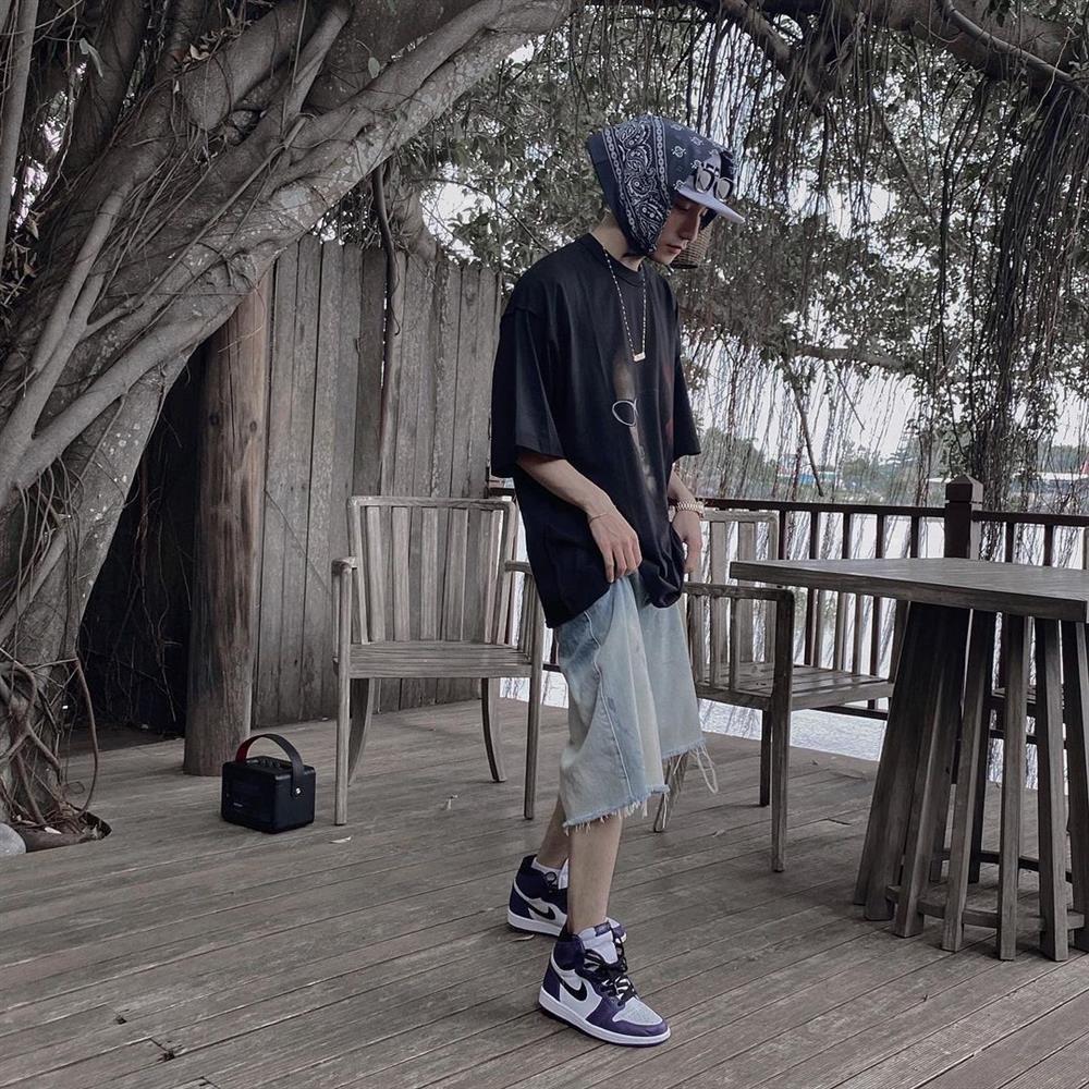 Sơn Tùng M-TP mặc quần mà y chang váy bồng lại còn xếp ly-7