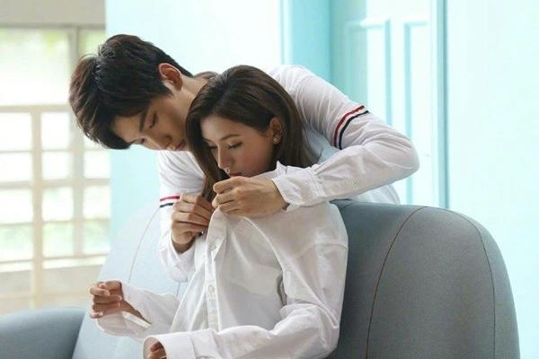 Phát hiện chồng ngoại tình, cô vợ xuất chiêu khiến cặp mèo mả gà đồng đứng tim-2