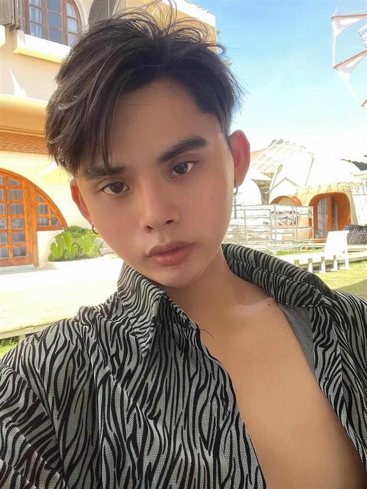 Thốn tận rốn pha gọt hàm của chàng trai, kết quả gây bất ngờ-5