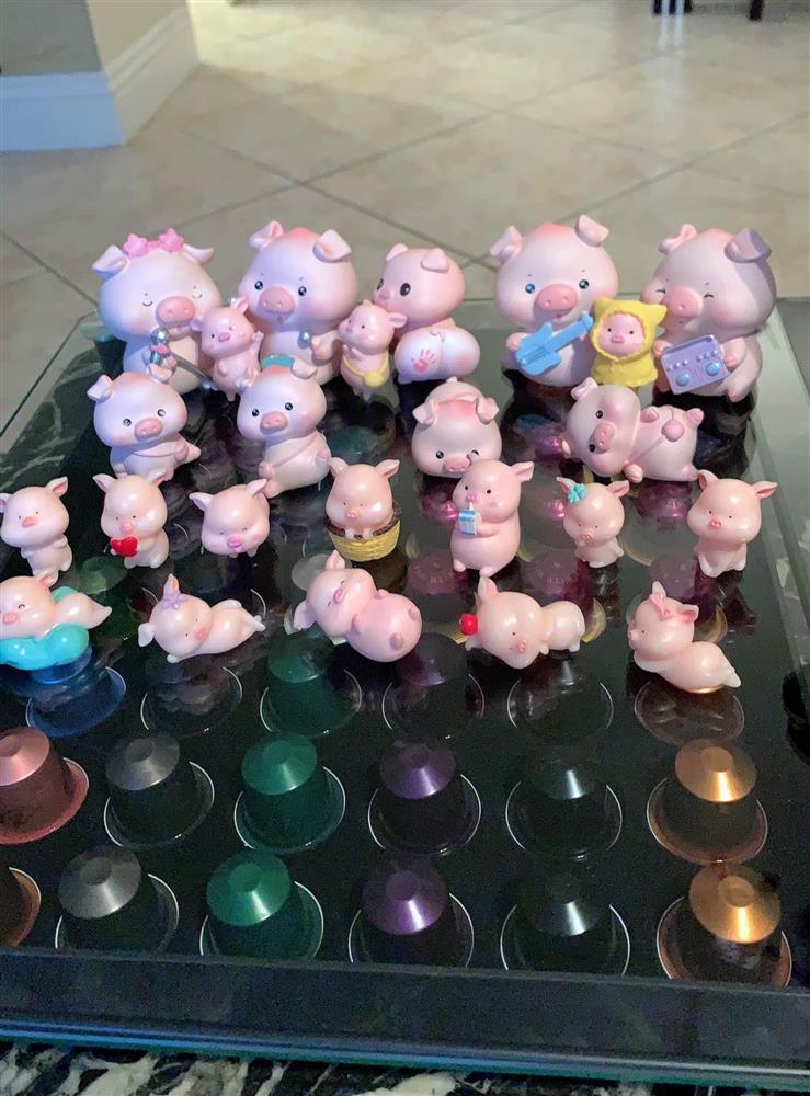 Ca sĩ Phương Loan mặc áo cố nghệ sĩ Chí Tài đi ngủ mỗi tối-3