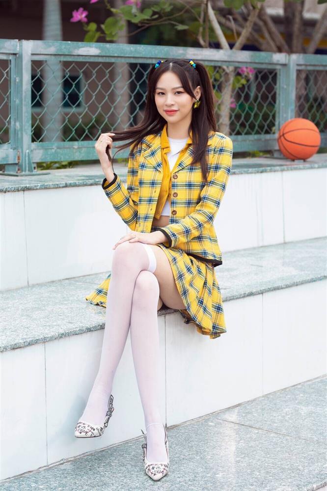 Mới tung ảnh comeback, Phí Phương Anh đã bị tố đạo nhái chị đẹp Penthouse?-6