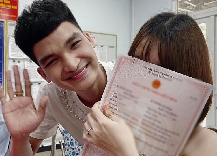 Vợ Mạc Văn Khoa lộ nhan sắc thật sau 4 tháng sinh con-4