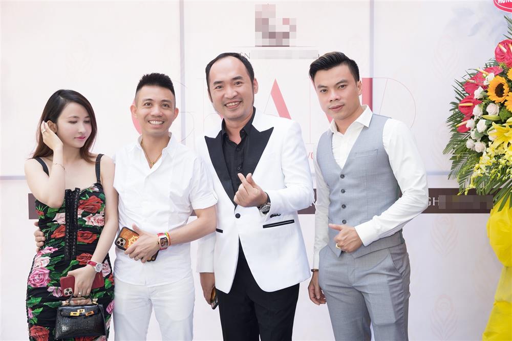 Tiến Luật nghi ngờ giới tính Minh Nhựa vì đòi ngủ chung-4