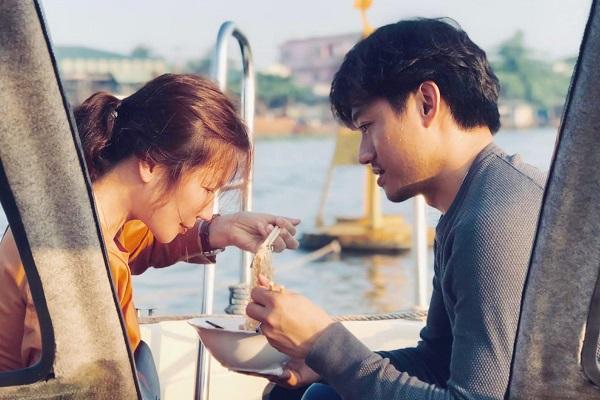 Vợ đại gia của Quý Bình rửa bát nhoay nhoáy khi về nhà chồng-9