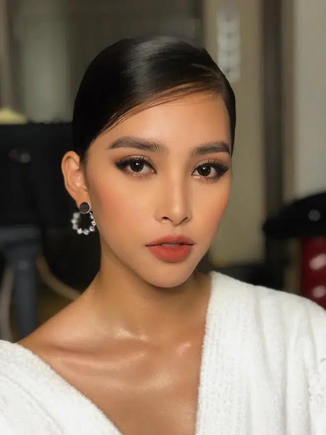 Họa mặt tone Tây như Hoa hậu Tiểu Vy chỉ với 5 bước-3