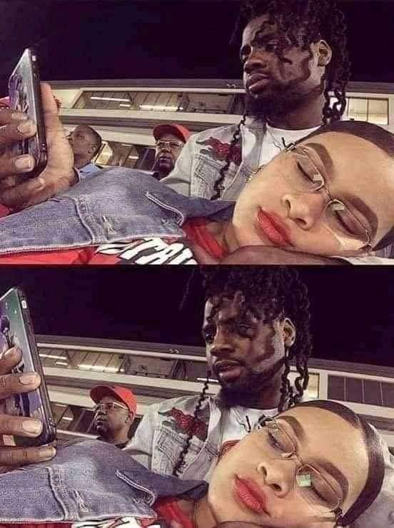 Những pha nhìn lén điện thoại người yêu cười ra nước mắt của hội chị em-9