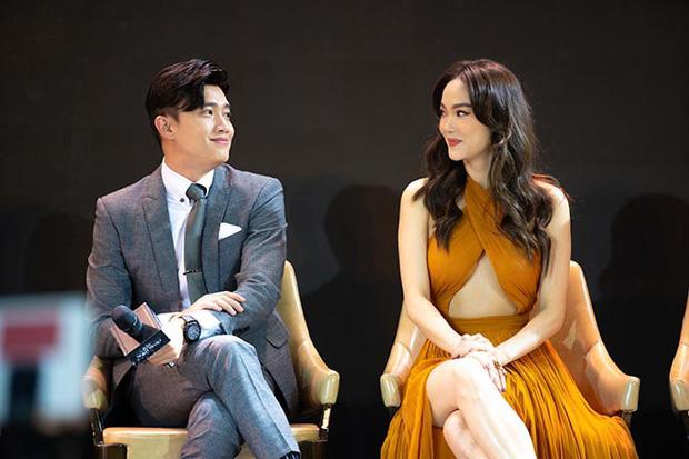 Quốc Trường và Minh Hằng hẹn hò trong tiệc sinh nhật, kéo nhau ra 1 góc ôm hôn-13