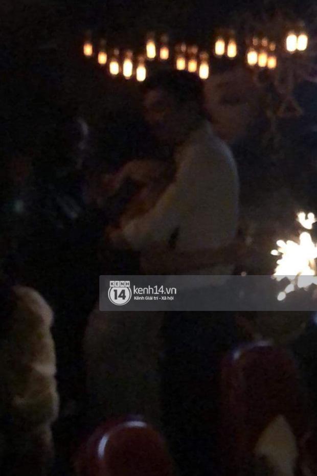 Quốc Trường và Minh Hằng hẹn hò trong tiệc sinh nhật, kéo nhau ra 1 góc ôm hôn-4