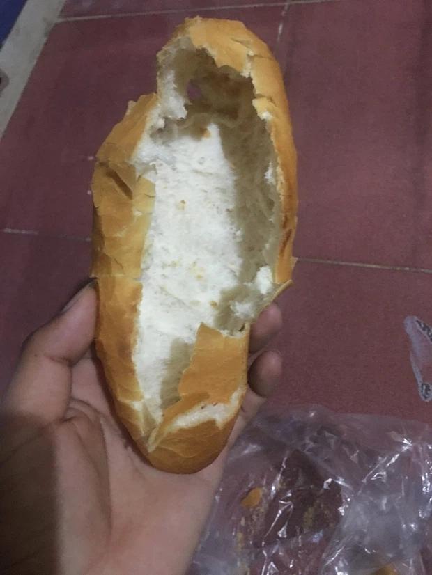 Kiểu ăn bánh mì ngang ngược của người Việt, ai cũng thấy mình trong đó-1