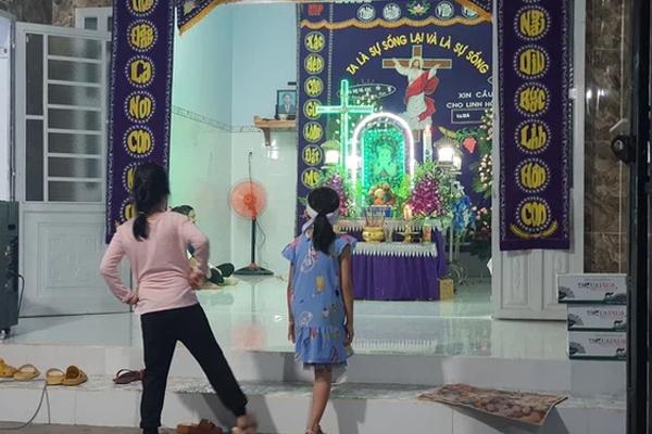 Nghi can hiếp dâm, bóp cổ bé 5 tuổi vẫn đến đám tang cả ngày-6