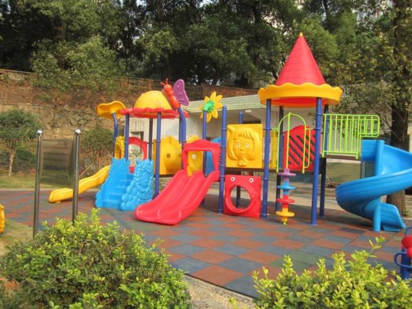 Bé trai nghi bị cô giáo cắt bộ phận sinh dục: Phụ huynh tố lên MXH, nhà trường dọa kiện giữ uy tín-2