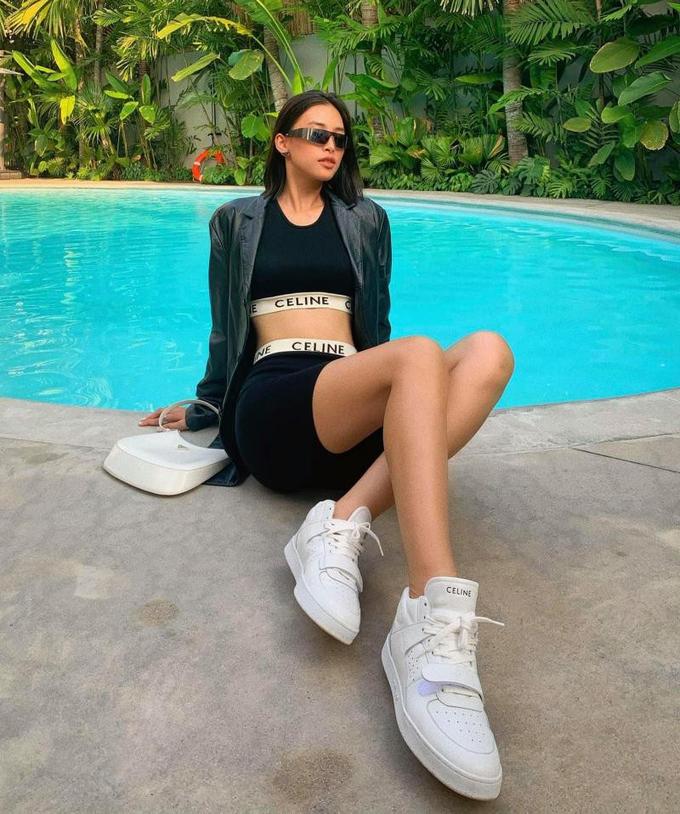Tiểu Vy chất không kém khi đụng đồ Celine trăm triệu với đại sứ Lisa-2