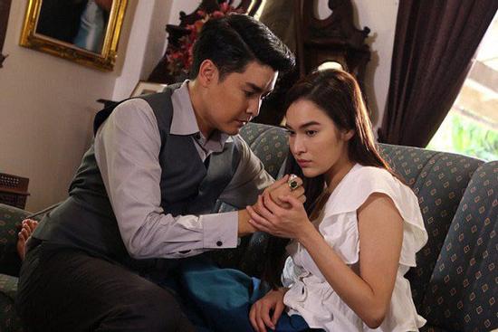 Đuổi vợ đi vì tát con gái riêng, âm mưu khó ngờ phía sau khiến tôi ân hận