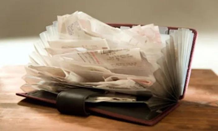 Nếu bạn dùng ví thế này, đừng hỏi vì sao nghèo vẫn hoàn nghèo-2