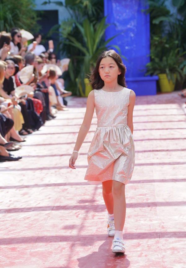 Con gái các mỹ nhân Hoa ngữ nườm nượp vào showbiz-9