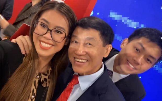 Johnathan Hạnh Nguyễn: Ông bố tỷ phú ngoài nhiều tiền, bên trong ấm áp-8
