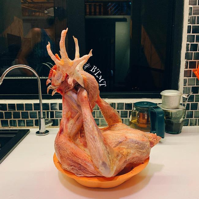 Chết cười với những tư thế gà cúng đỡ mãi không nổi-3