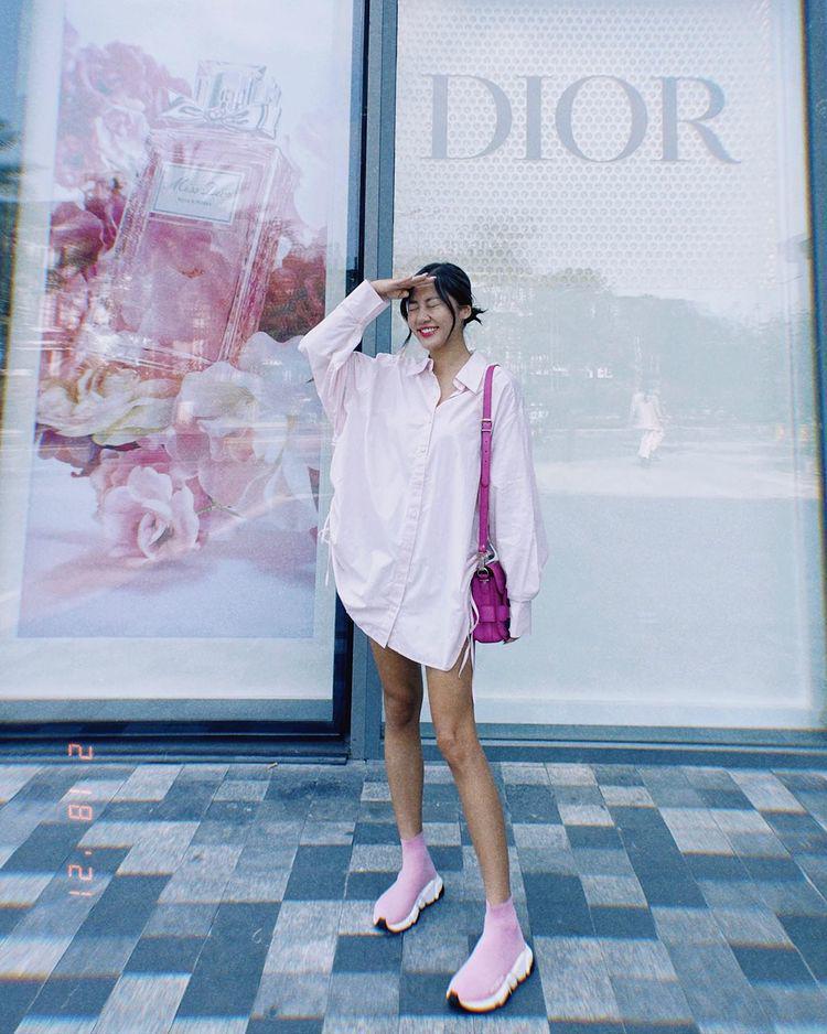 Đụng đầm với Thu Thủy và Nam Em, Văn Mai Hương lấn lướt nhờ một món đồ-3