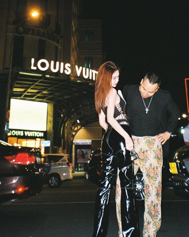 Ngọc Trinh khiến áo cánh bướm dối gian sold out chỉ sau 2 giờ-8