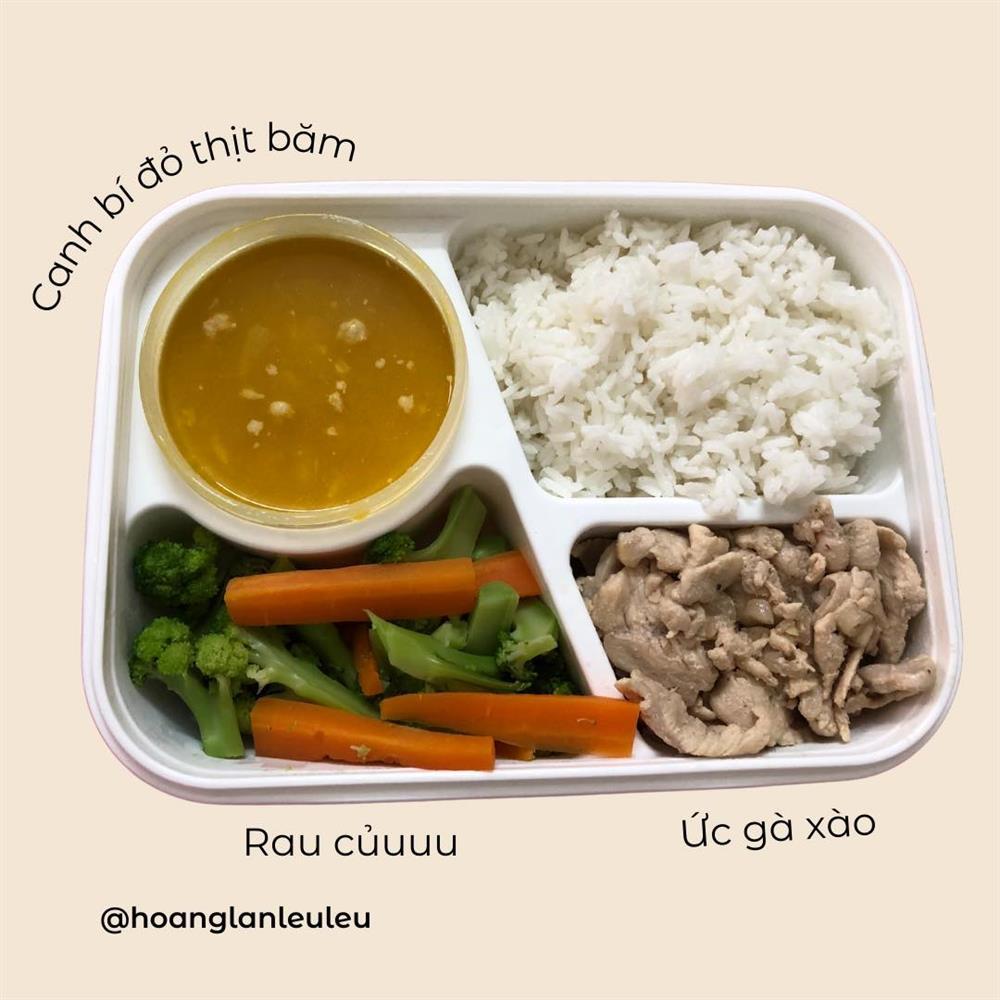 Cô nàng 2k số hưởng được mẹ bạn trai đều đặn nấu cơm cho mang đi làm-11