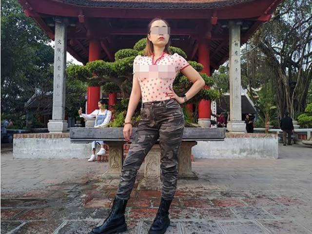 Chị gái nghiện thả rông diện áo xuyên thấu, phô vòng 1 phản cảm-6