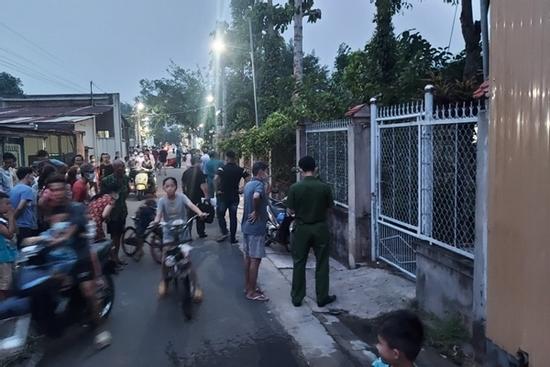 Phát hiện thi thể nam thanh niên bốc mùi nồng nặc trong căn nhà khóa trái ở Đồng Nai