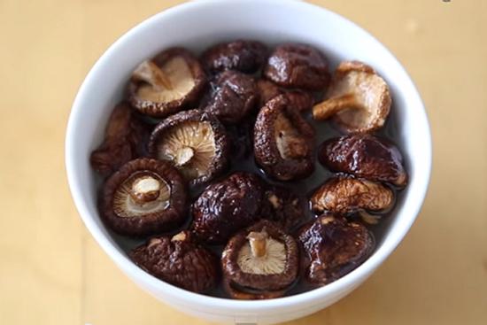 Một gia đình 4 người lần lượt mắc bệnh ung thư: 'Thủ phạm' chính là loại đồ vật quen thuộc