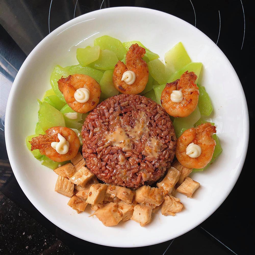 Trai đẹp khoe những đĩa cơm ăn kiêng siêu ngon khiến chị em nhìn mà tự thấy xấu hổ-11