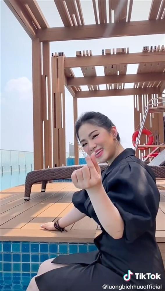 Lương Bích Hữu cover Sài Gòn Đau Lòng Quá, lập tức có luôn 5 triệu view-2