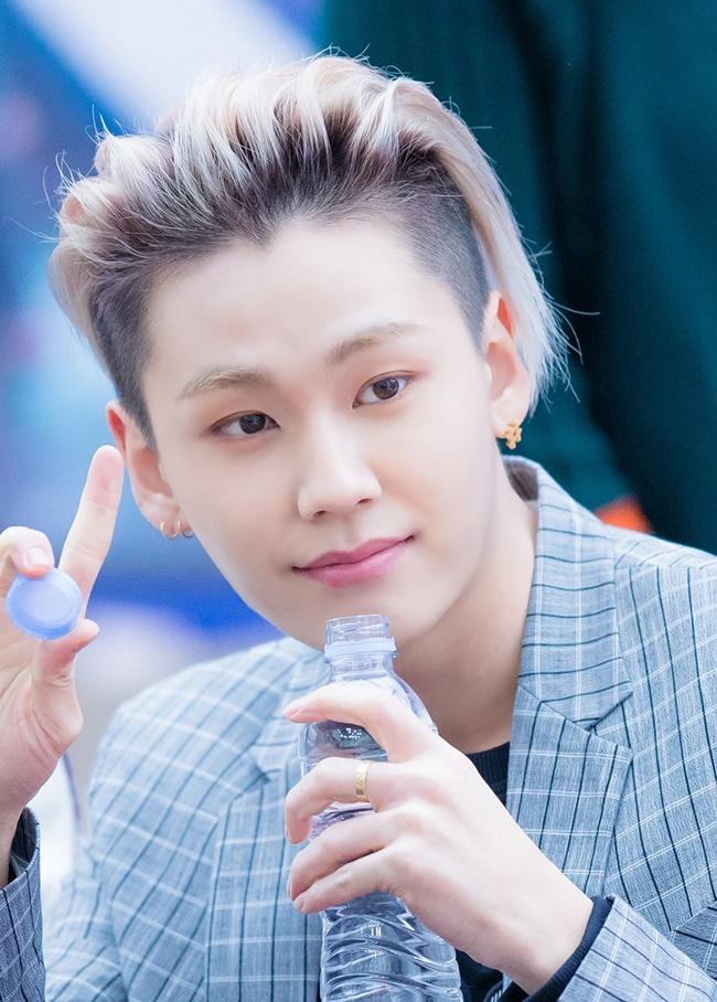 Ilhoon (cựu thành viên BTOB) thừa nhận mua và hút cần sa nhiều lần bằng tiền ảo.