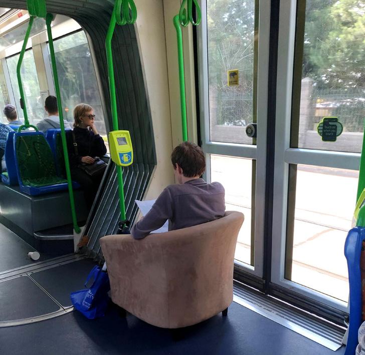 Chỉ khi ra đường mới hiểu có những người chẳng biết đến trái đất làm gì-4