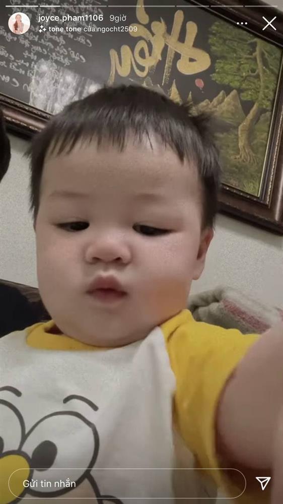 Ngoại hình cực yêu của cháu trai Minh Nhựa, nhìn thôi muốn tan chảy rồi-6