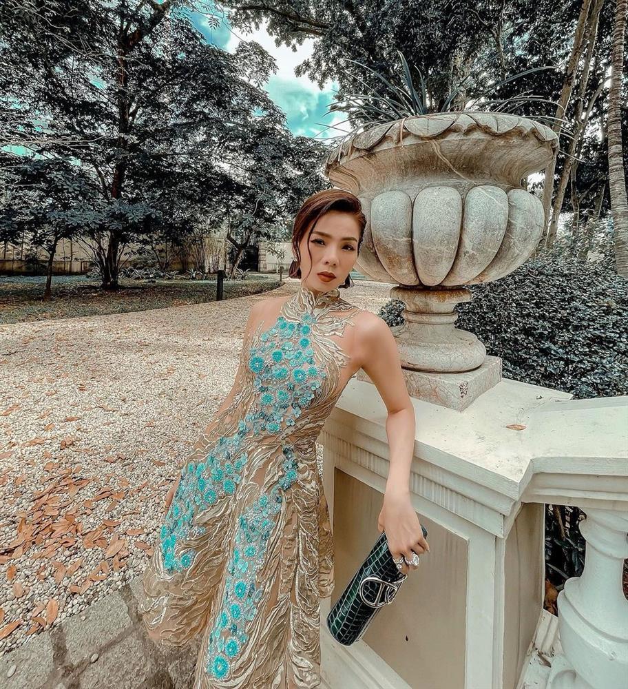 Công chúa lạc rừng Lệ Quyên lộ nguyên cục mỡ nách, bắp chân cuồn cuộn-7