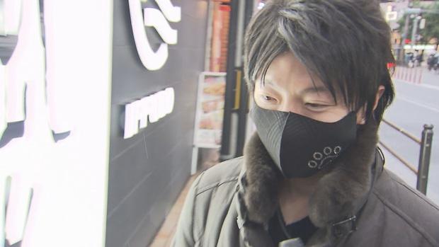 Hẹn hò cùng lúc với 35 phụ nữ để ép mua hàng-2